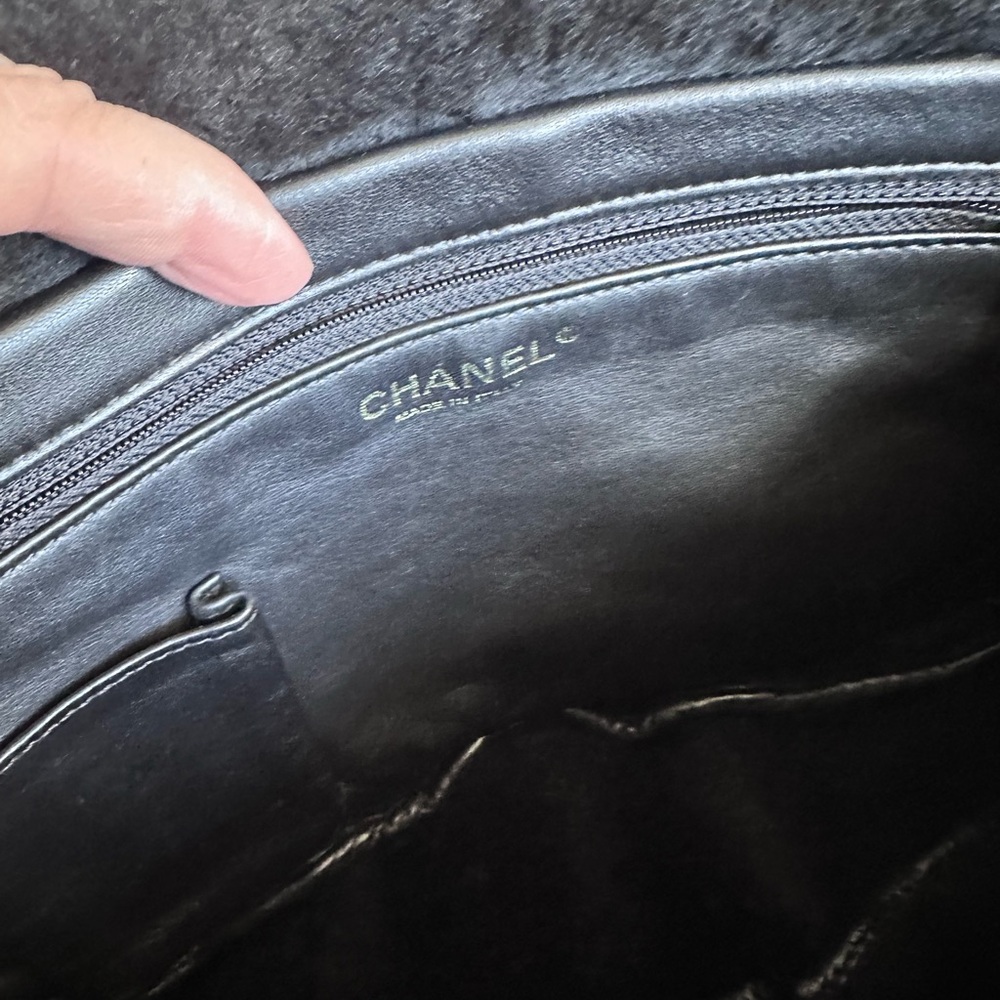 Chanel Crossbody suede and lambskin black in color. - Picture 7 of 16